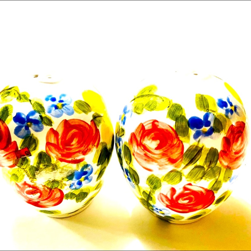 Vintage Floral Salt and Pepper Shakers